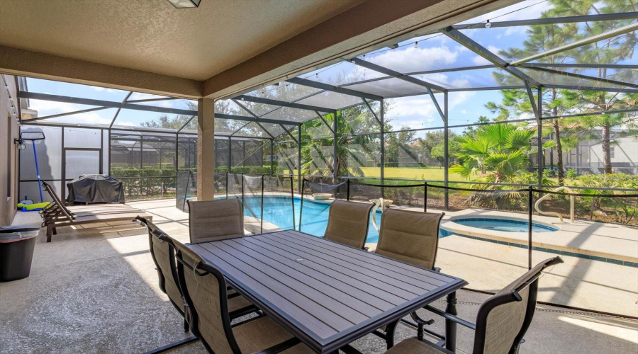 DAVENPORT, Florida 33837, 5 Bedrooms Bedrooms, ,4 BathroomsBathrooms,Residential,For Sale,WILDWOOD,0,MFRO6251831