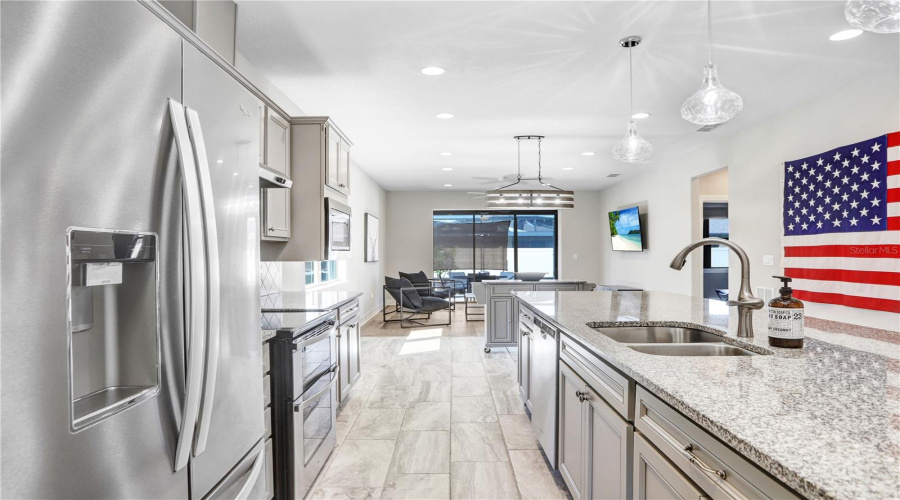 DAVENPORT, Florida 33837, 2 Bedrooms Bedrooms, ,2 BathroomsBathrooms,Residential,For Sale,TOMELLOSO,0,MFRTB8314438