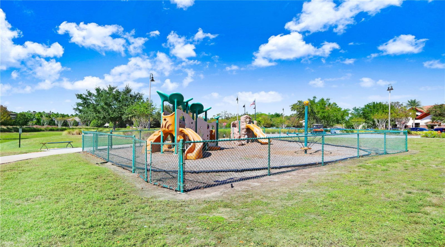 DAVENPORT, Florida 33837, 2 Bedrooms Bedrooms, ,2 BathroomsBathrooms,Residential,For Sale,TOMELLOSO,0,MFRTB8314438