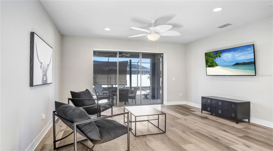 DAVENPORT, Florida 33837, 2 Bedrooms Bedrooms, ,2 BathroomsBathrooms,Residential,For Sale,TOMELLOSO,0,MFRTB8314438