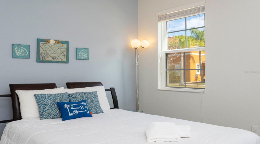 KISSIMMEE, Florida 34746, 4 Bedrooms Bedrooms, ,3 BathroomsBathrooms,Residential,For Sale,LAS FUENTES,0,MFRO6252418