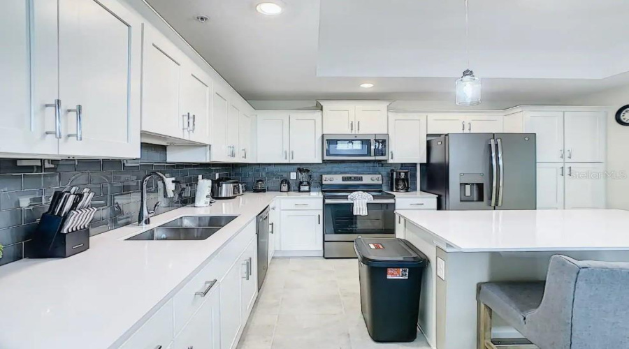 KISSIMMEE, Florida 34746, 3 Bedrooms Bedrooms, ,2 BathroomsBathrooms,Residential,For Sale,PARADOX,0,MFRO6249704