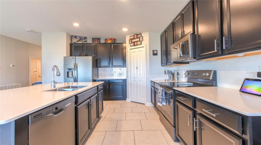 DAVENPORT, Florida 33837, 4 Bedrooms Bedrooms, ,2 BathroomsBathrooms,Residential,For Sale,TAFT,0,MFRO6252566