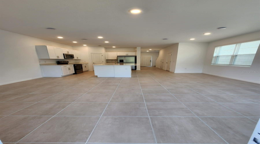 Kitchen / Living Room