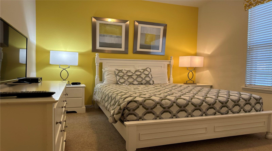 KISSIMMEE, Florida 34747, 5 Bedrooms Bedrooms, ,4 BathroomsBathrooms,Residential,For Sale,RHODES,0,MFRO6252084