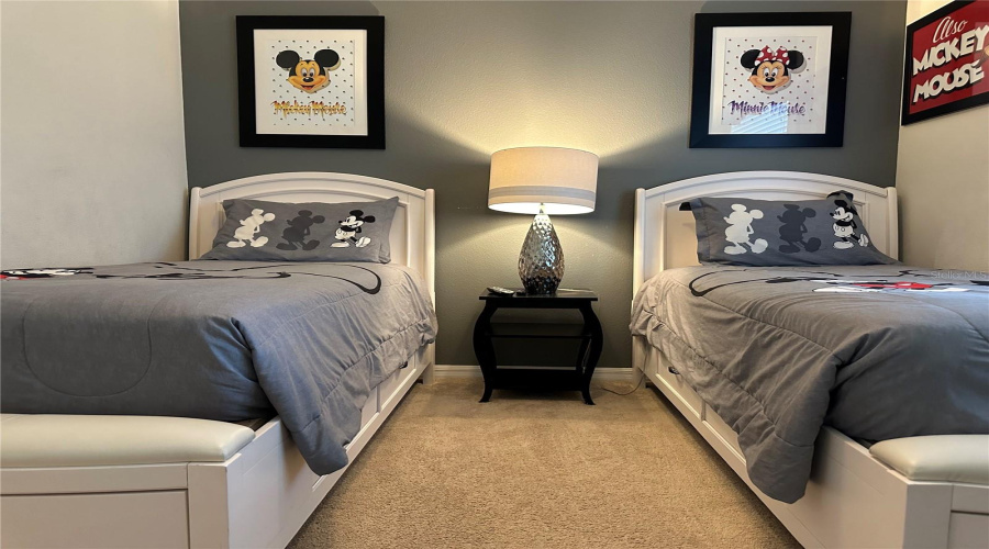 KISSIMMEE, Florida 34747, 5 Bedrooms Bedrooms, ,4 BathroomsBathrooms,Residential,For Sale,RHODES,0,MFRO6252084