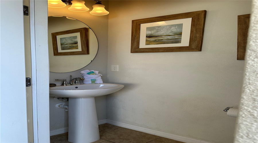 KISSIMMEE, Florida 34747, 5 Bedrooms Bedrooms, ,4 BathroomsBathrooms,Residential,For Sale,RHODES,0,MFRO6252084