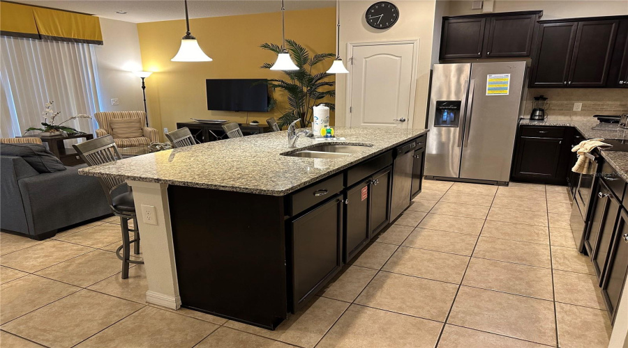 KISSIMMEE, Florida 34747, 5 Bedrooms Bedrooms, ,4 BathroomsBathrooms,Residential,For Sale,RHODES,0,MFRO6252084