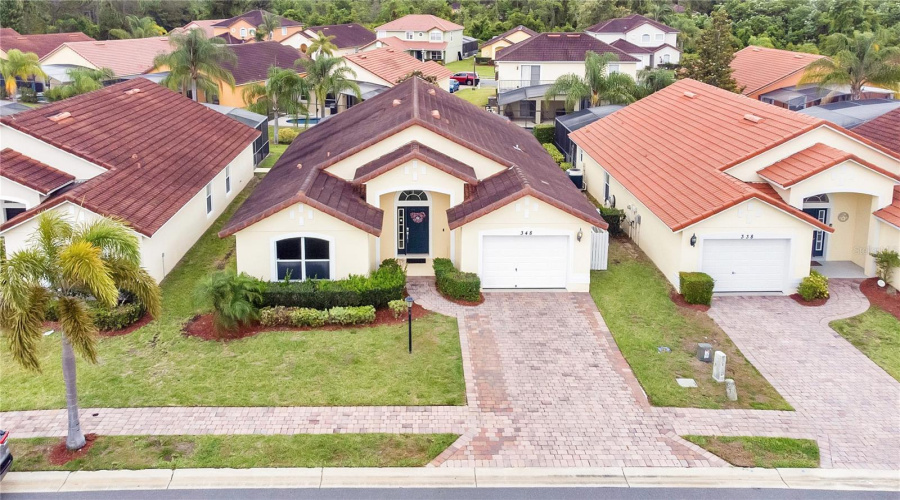 DAVENPORT, Florida 33896, 4 Bedrooms Bedrooms, ,2 BathroomsBathrooms,Residential,For Sale,ROBIN,0,MFRO6198941