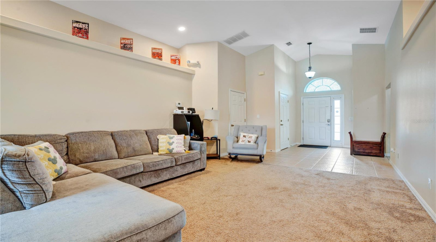 DAVENPORT, Florida 33896, 4 Bedrooms Bedrooms, ,2 BathroomsBathrooms,Residential,For Sale,ROBIN,0,MFRO6198941