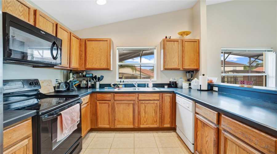 DAVENPORT, Florida 33896, 4 Bedrooms Bedrooms, ,2 BathroomsBathrooms,Residential,For Sale,ROBIN,0,MFRO6198941