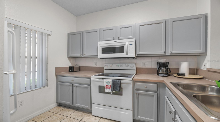 KISSIMMEE, Florida 34746, 3 Bedrooms Bedrooms, ,2 BathroomsBathrooms,Residential,For Sale,PARK RIDGE,0,MFRO6251699