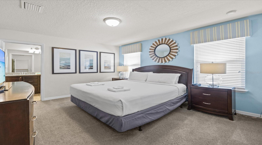 KISSIMMEE, Florida 34747, 8 Bedrooms Bedrooms, ,6 BathroomsBathrooms,Residential,For Sale,MACAPA,0,MFRO6252445