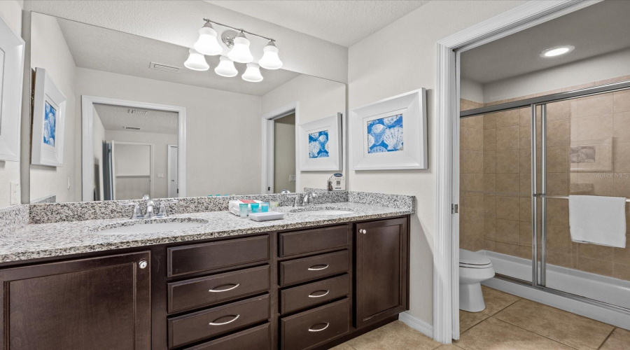 KISSIMMEE, Florida 34747, 8 Bedrooms Bedrooms, ,6 BathroomsBathrooms,Residential,For Sale,MACAPA,0,MFRO6252445