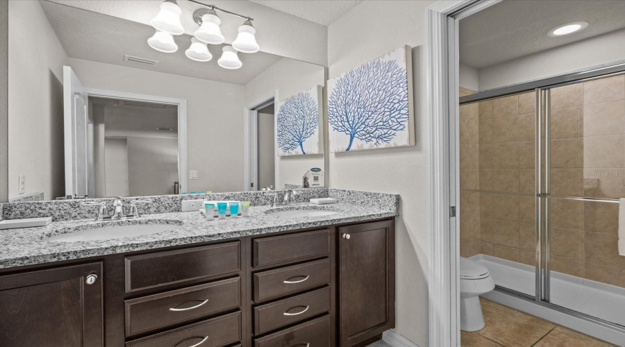 KISSIMMEE, Florida 34747, 8 Bedrooms Bedrooms, ,6 BathroomsBathrooms,Residential,For Sale,MACAPA,0,MFRO6252445