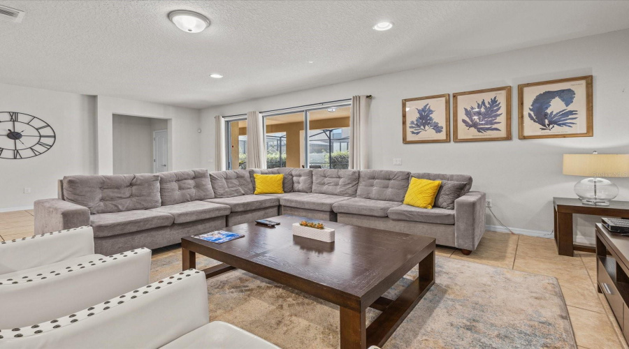 KISSIMMEE, Florida 34747, 8 Bedrooms Bedrooms, ,6 BathroomsBathrooms,Residential,For Sale,MACAPA,0,MFRO6252445