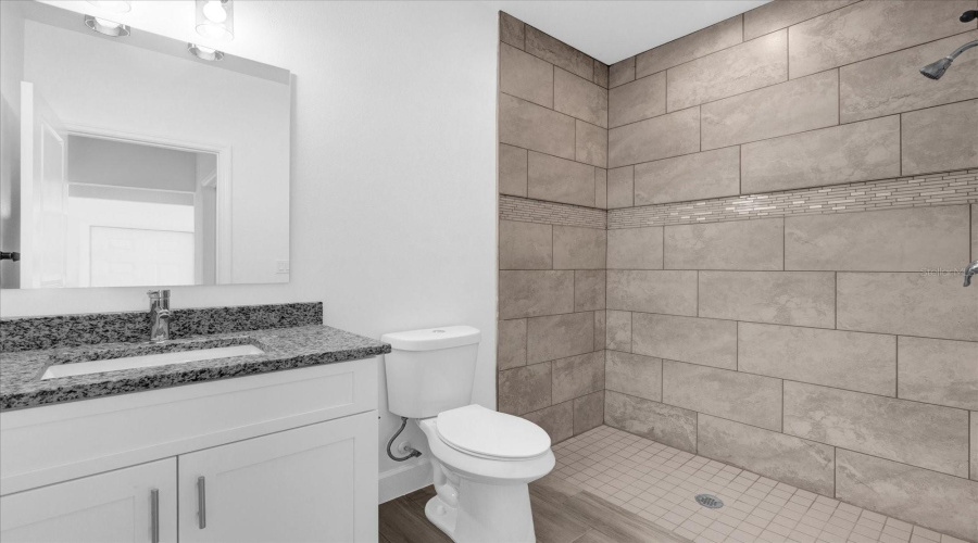 DAVENPORT, Florida 33896, 4 Bedrooms Bedrooms, ,4 BathroomsBathrooms,Residential,For Sale,LAKE SHORE,0,MFRO6252188