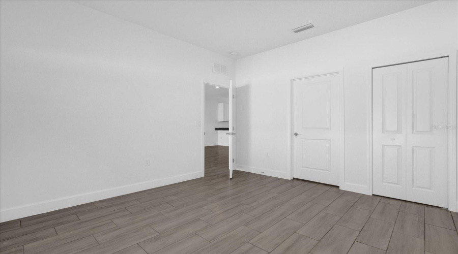 DAVENPORT, Florida 33896, 4 Bedrooms Bedrooms, ,4 BathroomsBathrooms,Residential,For Sale,LAKE SHORE,0,MFRO6252188