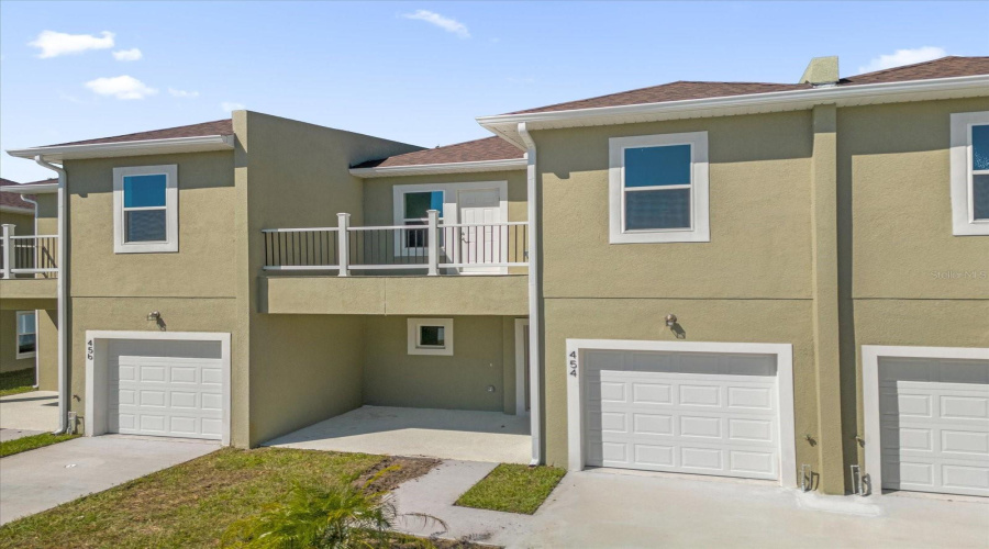 DAVENPORT, Florida 33896, 4 Bedrooms Bedrooms, ,4 BathroomsBathrooms,Residential,For Sale,LAKE SHORE,0,MFRO6252188