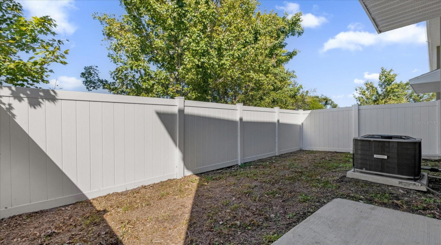 DAVENPORT, Florida 33896, 4 Bedrooms Bedrooms, ,4 BathroomsBathrooms,Residential,For Sale,LAKE SHORE,0,MFRO6252188