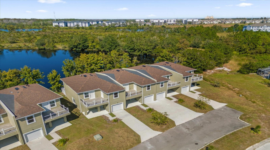 DAVENPORT, Florida 33896, 4 Bedrooms Bedrooms, ,4 BathroomsBathrooms,Residential,For Sale,LAKE SHORE,0,MFRO6252188