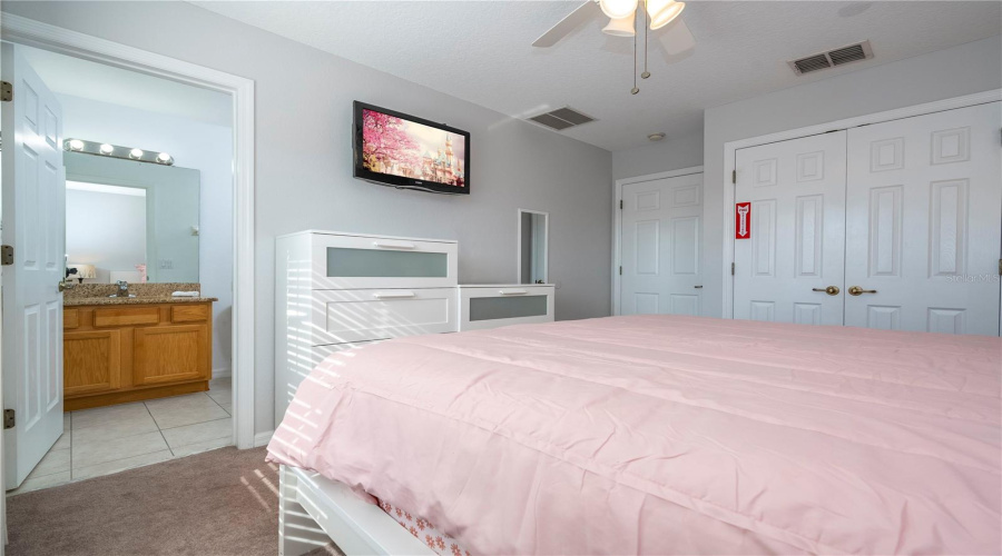 KISSIMMEE, Florida 34747, 3 Bedrooms Bedrooms, ,2 BathroomsBathrooms,Residential,For Sale,BAY LILLY,0,MFRO6251303
