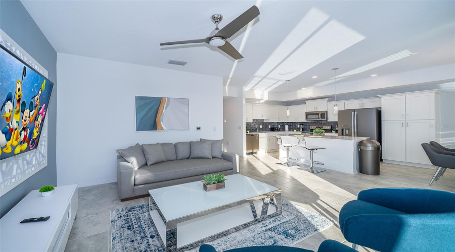 KISSIMMEE, Florida 34746, 2 Bedrooms Bedrooms, ,2 BathroomsBathrooms,Residential,For Sale,PARADOX,0,MFRO6253628