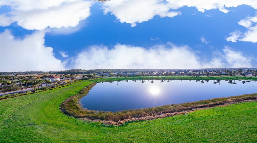 KISSIMMEE, Florida 34746, 2 Bedrooms Bedrooms, ,2 BathroomsBathrooms,Residential,For Sale,PARADOX,0,MFRO6253628