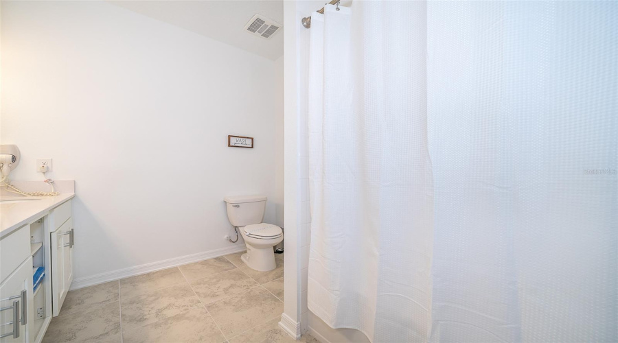 KISSIMMEE, Florida 34746, 2 Bedrooms Bedrooms, ,2 BathroomsBathrooms,Residential,For Sale,PARADOX,0,MFRO6253628