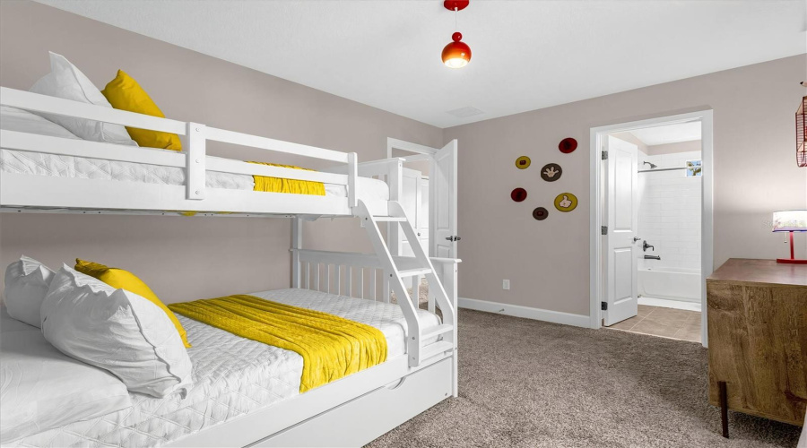 KISSIMMEE, Florida 34746, 4 Bedrooms Bedrooms, ,3 BathroomsBathrooms,Residential,For Sale,TERRA ESMERALDA,0,MFRO6251698