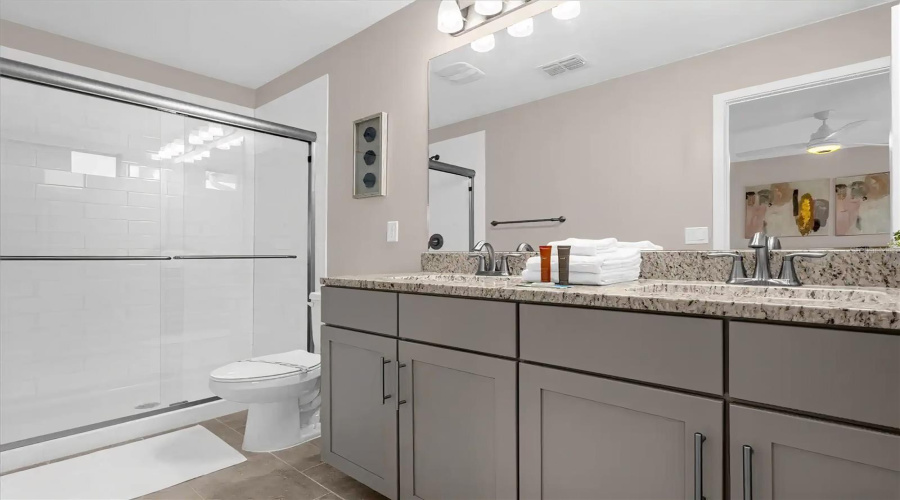 KISSIMMEE, Florida 34746, 4 Bedrooms Bedrooms, ,3 BathroomsBathrooms,Residential,For Sale,TERRA ESMERALDA,0,MFRO6251698