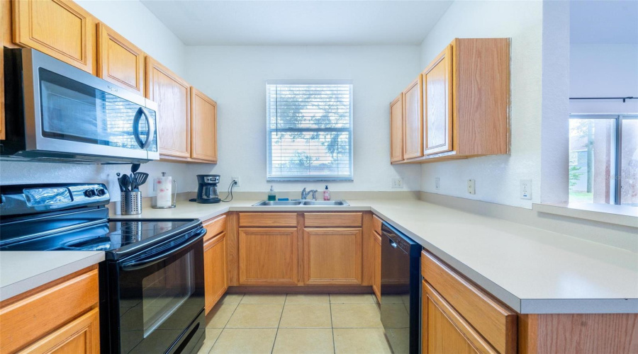 DAVENPORT, Florida 33897, 4 Bedrooms Bedrooms, ,3 BathroomsBathrooms,Residential,For Sale,CALABRIA,MFRS5114780