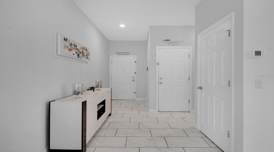 DAVENPORT, Florida 33896, 4 Bedrooms Bedrooms, ,2 BathroomsBathrooms,Residential,For Sale,ABERDEEN,MFRS5114691