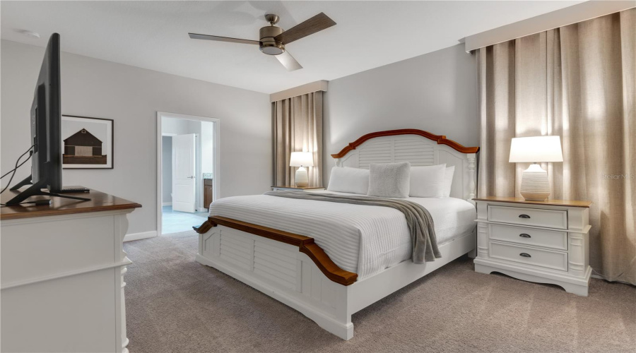 DAVENPORT, Florida 33896, 7 Bedrooms Bedrooms, ,5 BathroomsBathrooms,Residential,For Sale,MOON VALLEY,0,MFRO6249673