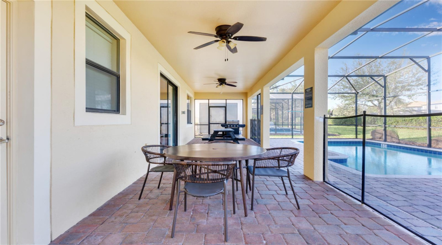 DAVENPORT, Florida 33896, 7 Bedrooms Bedrooms, ,5 BathroomsBathrooms,Residential,For Sale,MOON VALLEY,0,MFRO6249673