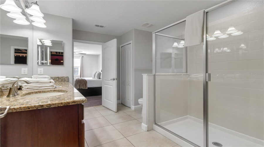 DAVENPORT, Florida 33896, 7 Bedrooms Bedrooms, ,5 BathroomsBathrooms,Residential,For Sale,MOON VALLEY,0,MFRO6249673