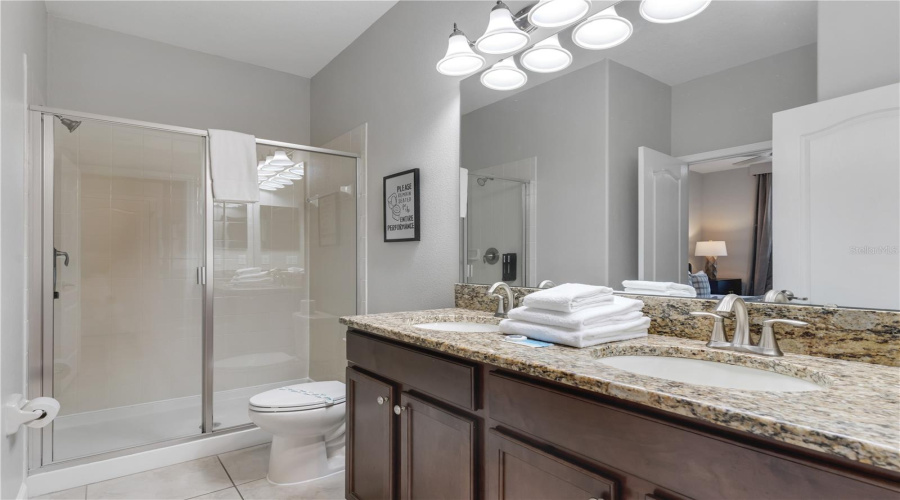 DAVENPORT, Florida 33896, 7 Bedrooms Bedrooms, ,5 BathroomsBathrooms,Residential,For Sale,MOON VALLEY,0,MFRO6249673