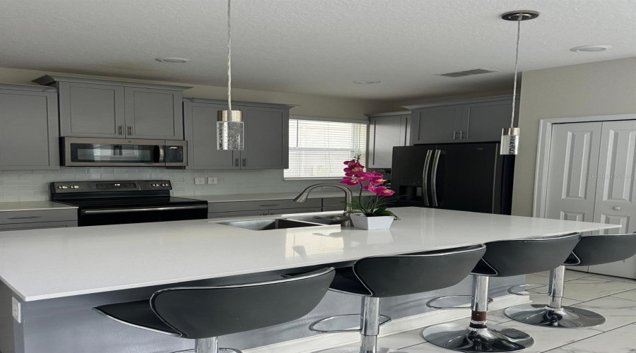 KISSIMMEE, Florida 34746, 5 Bedrooms Bedrooms, ,5 BathroomsBathrooms,Residential,For Sale,BOOKMARK,0,MFRO6254132