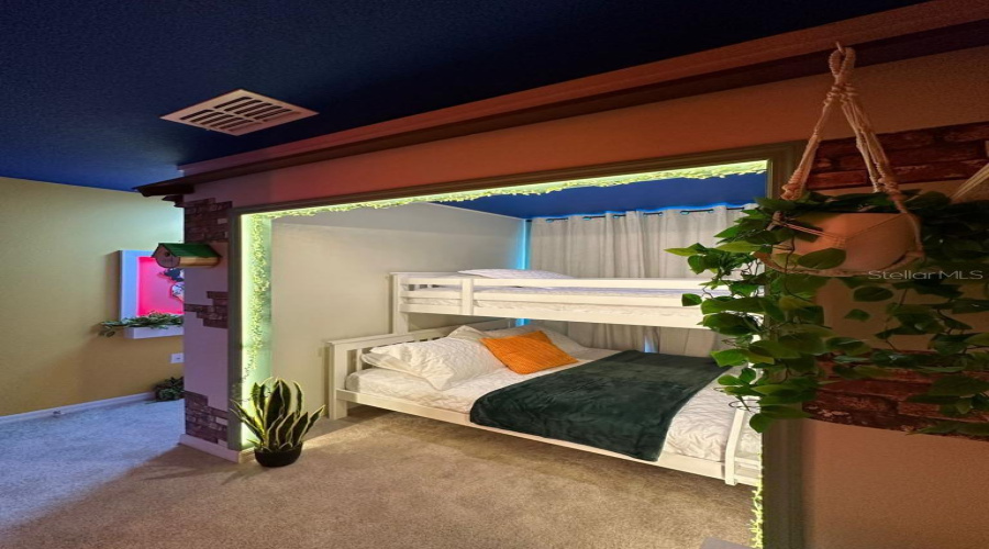 DAVENPORT, Florida 33897, 5 Bedrooms Bedrooms, ,4 BathroomsBathrooms,Residential,For Sale,LANA,0,MFRO6254306