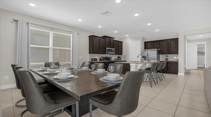 KISSIMMEE, Florida 34747, 5 Bedrooms Bedrooms, ,4 BathroomsBathrooms,Residential,For Sale,SOUTHFIELD,0,MFRO6254553