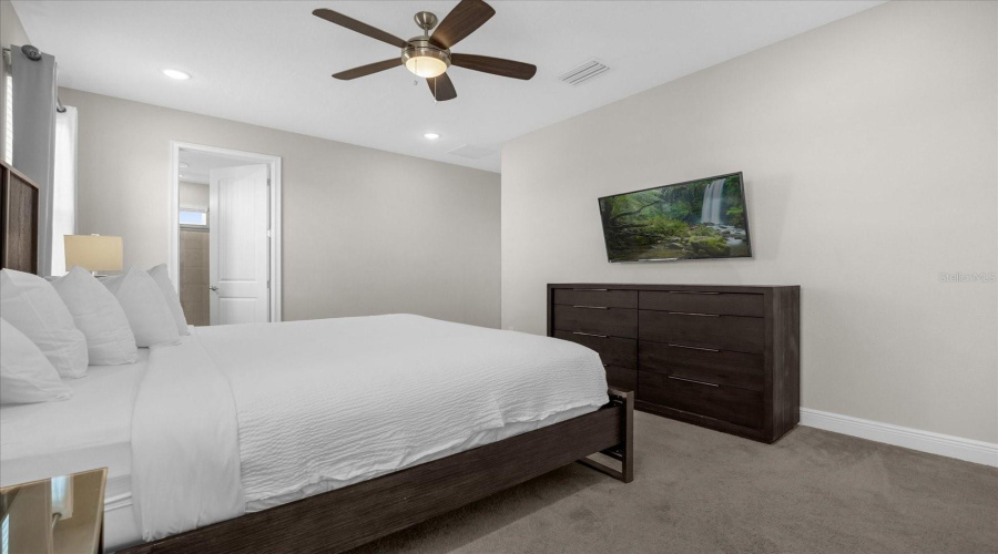 KISSIMMEE, Florida 34747, 5 Bedrooms Bedrooms, ,4 BathroomsBathrooms,Residential,For Sale,SOUTHFIELD,0,MFRO6254553