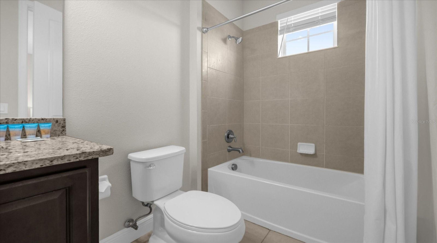 KISSIMMEE, Florida 34747, 5 Bedrooms Bedrooms, ,4 BathroomsBathrooms,Residential,For Sale,SOUTHFIELD,0,MFRO6254553