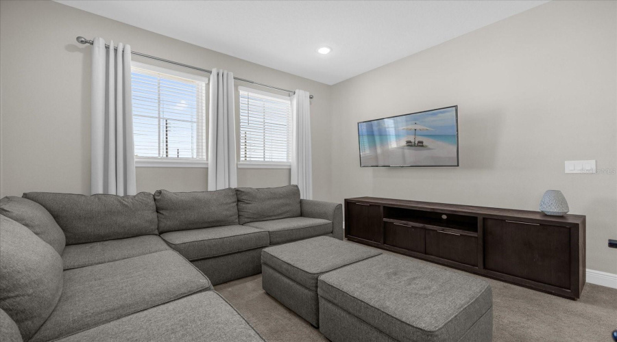 KISSIMMEE, Florida 34747, 5 Bedrooms Bedrooms, ,4 BathroomsBathrooms,Residential,For Sale,SOUTHFIELD,0,MFRO6254553