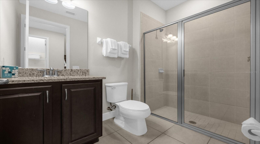 KISSIMMEE, Florida 34747, 5 Bedrooms Bedrooms, ,4 BathroomsBathrooms,Residential,For Sale,SOUTHFIELD,0,MFRO6254553