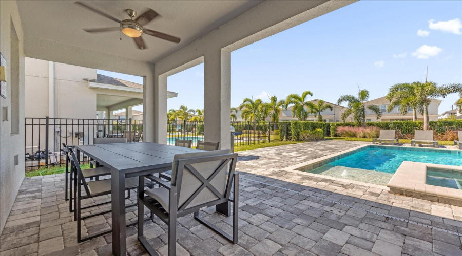 KISSIMMEE, Florida 34747, 5 Bedrooms Bedrooms, ,4 BathroomsBathrooms,Residential,For Sale,SOUTHFIELD,0,MFRO6254553