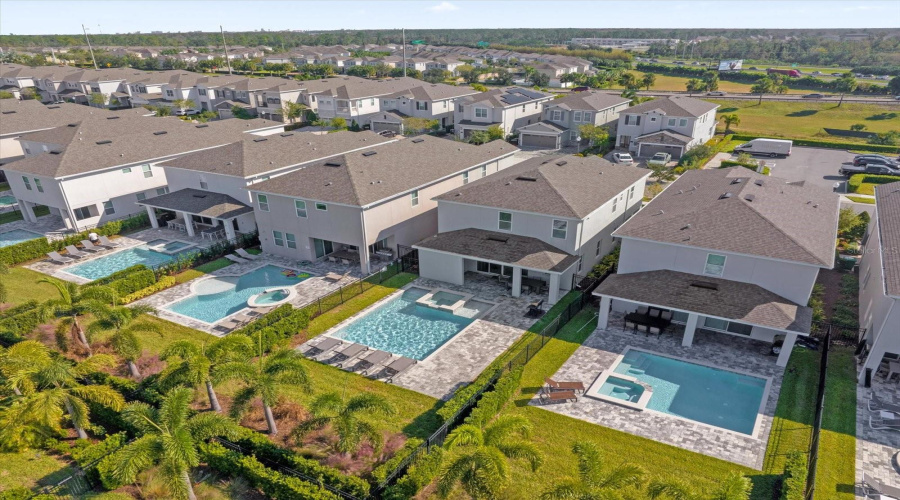 KISSIMMEE, Florida 34747, 5 Bedrooms Bedrooms, ,4 BathroomsBathrooms,Residential,For Sale,SOUTHFIELD,0,MFRO6254553