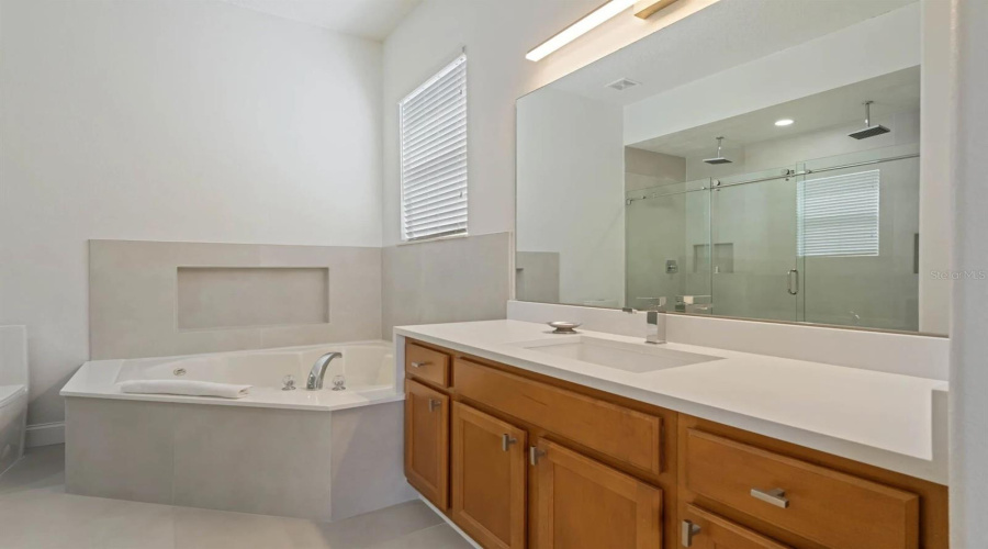 REUNION, Florida 34747, 4 Bedrooms Bedrooms, ,2 BathroomsBathrooms,Residential,For Sale,LINKSIDE,0,MFRO6186836