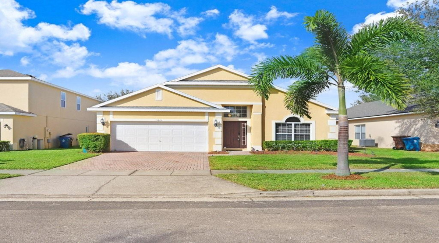 DAVENPORT, Florida 33837, 4 Bedrooms Bedrooms, ,3 BathroomsBathrooms,Residential,For Sale,ANDALUSIA,0,MFRTB8317538