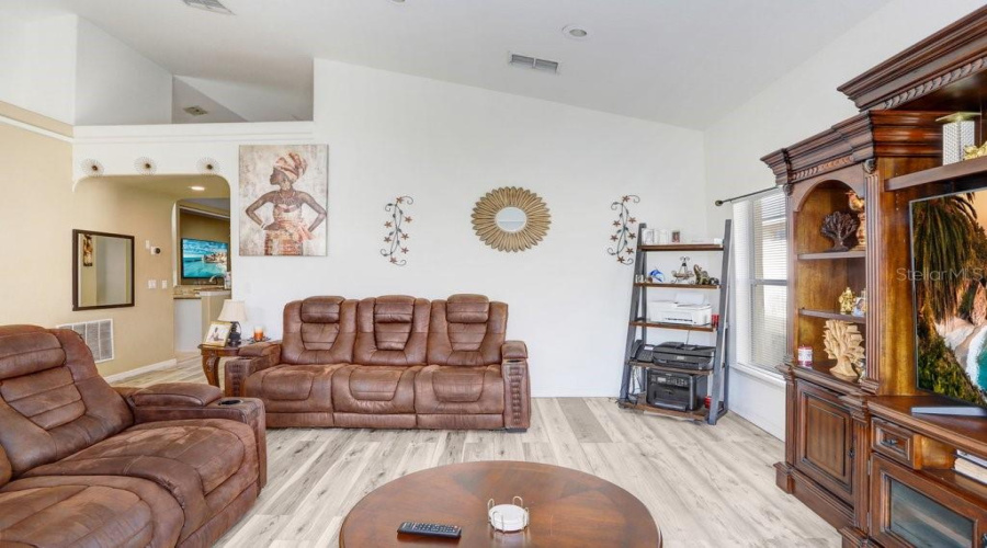 DAVENPORT, Florida 33837, 4 Bedrooms Bedrooms, ,3 BathroomsBathrooms,Residential,For Sale,ANDALUSIA,0,MFRTB8317538