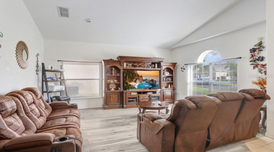 DAVENPORT, Florida 33837, 4 Bedrooms Bedrooms, ,3 BathroomsBathrooms,Residential,For Sale,ANDALUSIA,0,MFRTB8317538